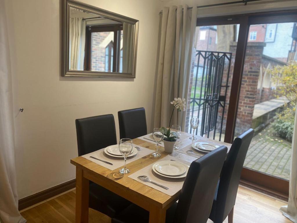 Alexander Apartments Newcastle City 객실 사진